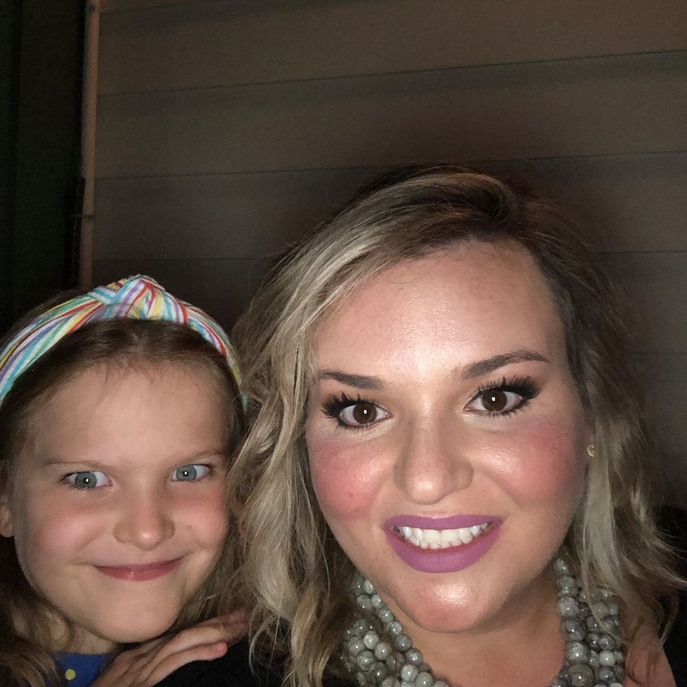 Meet your Posher, Courtney